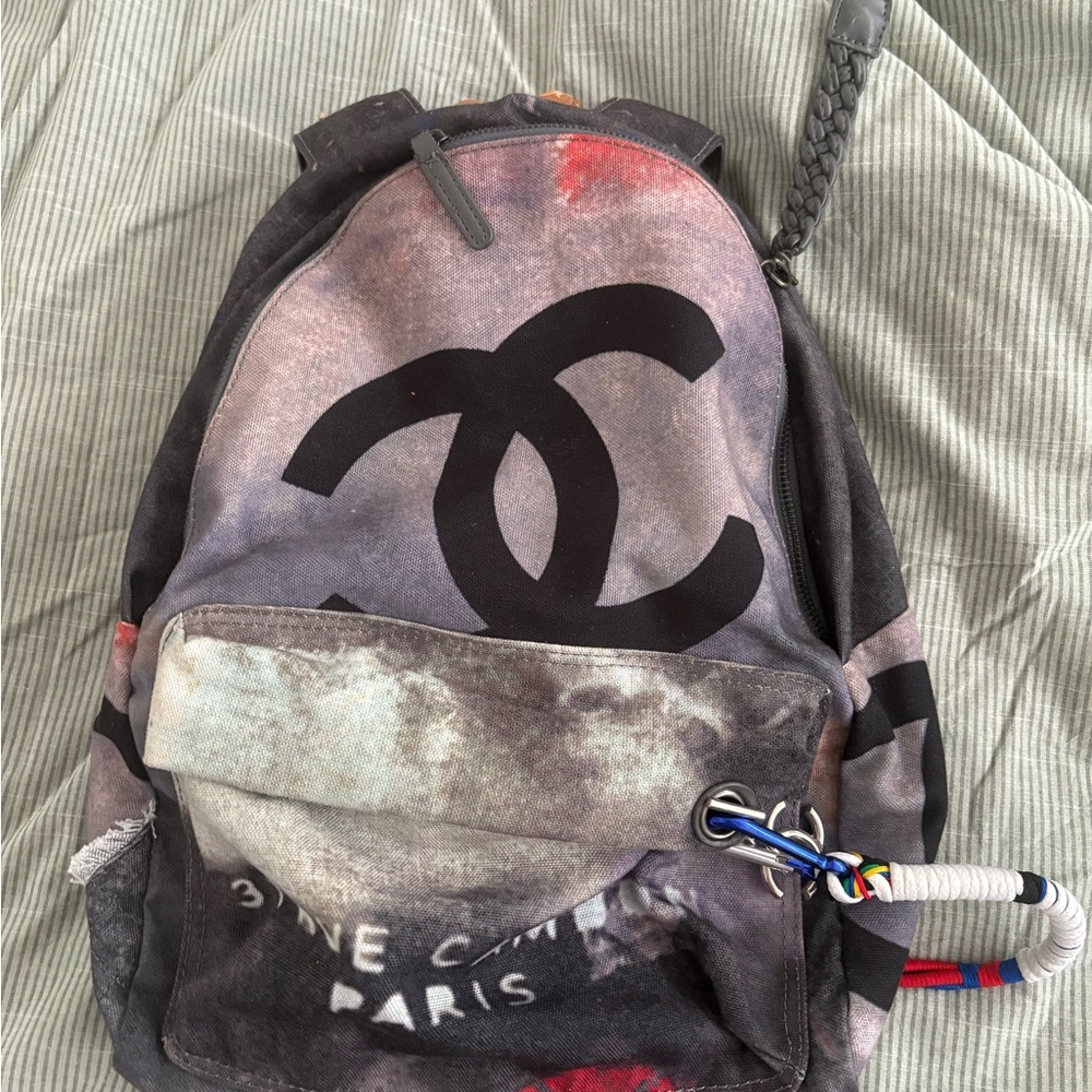 Graffiti Artistic Black and Gray Backpack